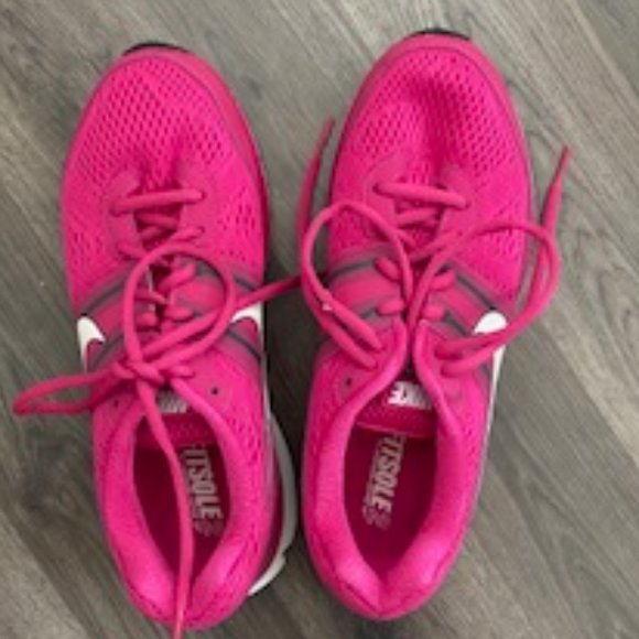 NEW Pink Nike shoes Pegasus 2 - Picture 1 of 6